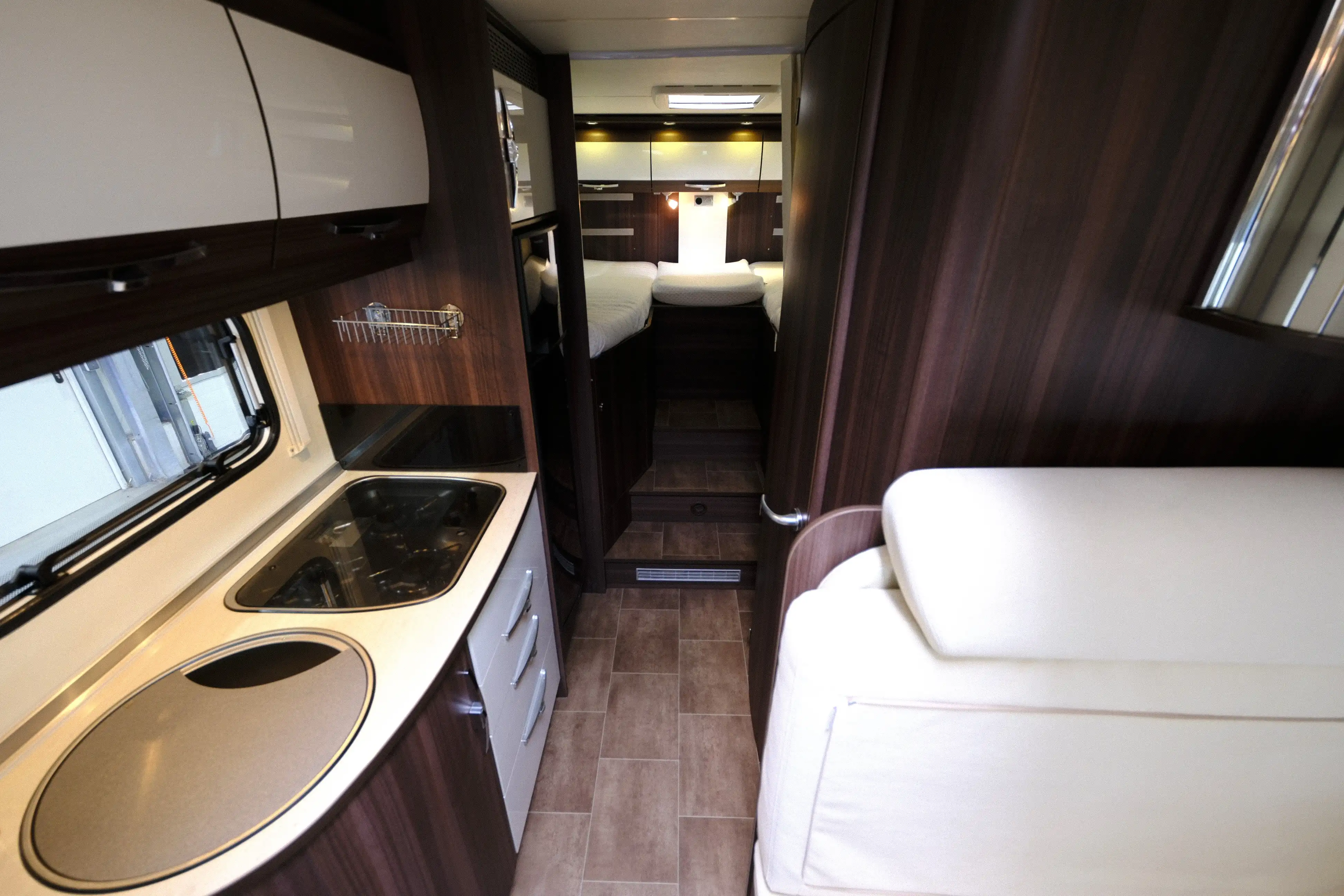 BUERSTNER Nexxo T 690 G Fifty-Five